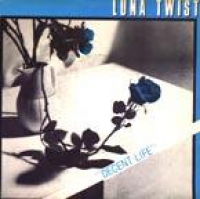 Luna Twist - A Different Smell From The Same Perfume